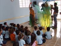'Teatro na Escola' realiza apresentação na Creche Lar André Luiz, em Itu
